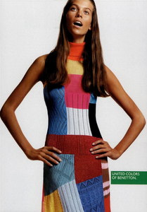 United_Colors_Of_Benetton_Spring_Summer_2005_02.thumb.png.09c5c4f12b077e9c134e2fe3845909d3.png