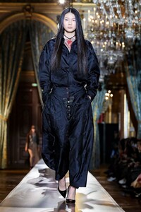 Vivienne-Westwood-RTW-FW20-Paris-0539-1582986919.thumb.jpg.02970b376f89bdb3061839bb93bdce30.jpg