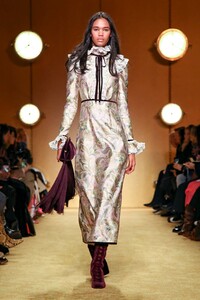 Zimmermann-RTW-FW20-New-York-3431-1581338747.thumb.jpg.a5f17503e7635a345855d99b6655fb76.jpg