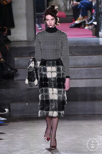 antonio-marras-aw20-0024-2526e7.thumb.jpg.e6bf772129c44c86346d30ef946ba239.jpg