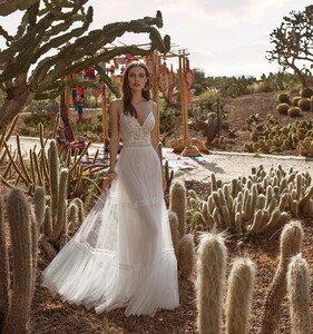 asafdadushbridal_74491066_197447797946599_9074401801141876199_n.jpg