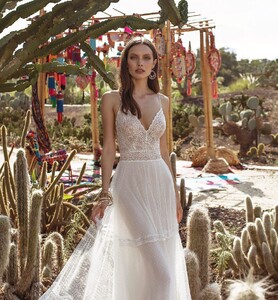 asafdadushbridal_85109921_652958045249586_7651057245963308564_n.jpg