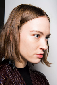 backstage-defile-31-phillip-lim-automne-hiver-2017-2018-new-york-coulisses-128.thumb.jpg.61116db43bc3760df833985942f0c786.jpg