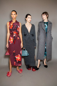 backstage-defile-altuzarra-automne-hiver-2020-2021-paris-coulisses-156.thumb.jpg.d33ce26eb51d9998007807131a677f44.jpg