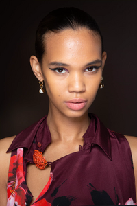 backstage-defile-altuzarra-automne-hiver-2020-2021-paris-coulisses-77.thumb.jpg.5030a909f27da8293307a4c1d8d8e8d7.jpg