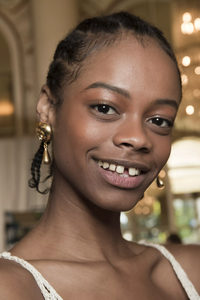 backstage-defile-altuzarra-printemps-ete-2019-paris-coulisses-206.thumb.jpg.1589ca09c9b0f31adfd232a49d5a8648.jpg