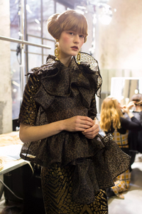 backstage-defile-antonio-marras-automne-hiver-2019-2020-milan-coulisses-12.thumb.jpg.647bc218a47efc567007eb0f9039a1df.jpg