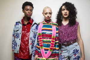 backstage-defile-ashish-automne-hiver-2018-2019-londres-coulisses-42.thumb.jpg.2dc4aa29c939f28f1beca8b682978953.jpg