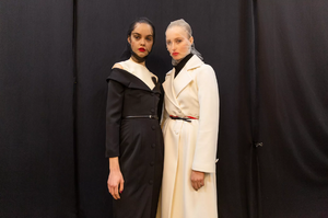 backstage-defile-brock-collection-automne-hiver-2020-2021-new-york-coulisses-71.thumb.jpg.31304ef800a2a3c13c0f3142ef7579a4.jpg