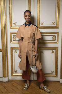 backstage-defile-cedric-charlier-printemps-ete-2019-paris-coulisses-87.thumb.jpg.13b16c5770591733f41177fc6149aa11.jpg