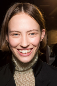 backstage-defile-ellery-printemps-ete-2017-paris-coulisses-90.thumb.jpg.2dc40509b3667a6ee5103e17045fcee4.jpg