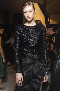 backstage-defile-ermanno-scervino-printemps-ete-2019-milan-coulisses-90.thumb.jpg.4775d677915faade81d729f7f42b4843.jpg