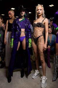 backstage-defile-gcds-automne-hiver-2019-2020-milan-coulisses-41.thumb.jpg.2a83781af7cb2e14bea0fdd9298239b2.jpg