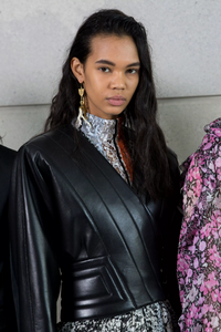 backstage-defile-giambattista-valli-automne-hiver-2019-2020-paris-coulisses-191.thumb.jpg.187d4f39fca0ec31957a7004641efa6d.jpg