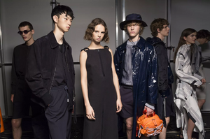 backstage-defile-hugo-boss-printemps-ete-2019-new-york-coulisses-127.thumb.jpg.a127c6363f39c22f632e415c9ff6634c.jpg