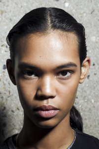 backstage-defile-loewe-printemps-ete-2019-paris-coulisses-103.thumb.jpg.5b034b5f8ef11ecf30e06185a990f5c5.jpg