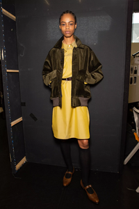 backstage-defile-margaret-howell-automne-hiver-2020-2021-londres-coulisses-3.thumb.jpg.29674853a66b8ae2ad344228d76391fc.jpg