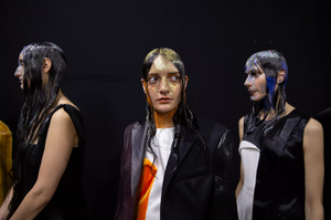 backstage-defile-marni-automne-hiver-2020-2021-milan-coulisses-208.thumb.jpg.e2e4b90aa7de4ceac54816287addc17e.jpg