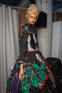 backstage-defile-matty-bovan-automne-hiver-2019-2020-londres-coulisses-7.thumb.jpg.fba7860a4e8e9e2e870918b5f9d74367.jpg