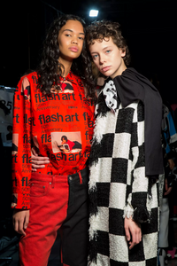 backstage-defile-msgm-automne-hiver-2019-2020-milan-coulisses-44.thumb.jpg.b090f4ecf5eb1f747e4eb413331a162e.jpg