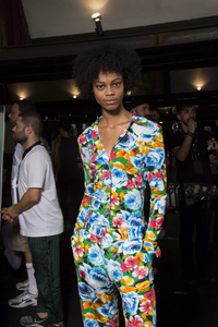 backstage-defile-msgm-printemps-ete-2019-milan-coulisses-163.thumb.jpg.13b2dfbf8f0b600191fe59bea1c631bc.jpg