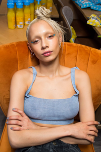 backstage-defile-natasha-zinko-automne-hiver-2019-2020-londres-coulisses-1.thumb.jpg.48108d395a496ec7b5014b86f591fc49.jpg