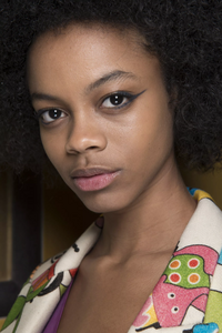 backstage-defile-paul-amp-joe-automne-hiver-2018-2019-paris-coulisses-91.thumb.jpg.458eed70b5359ac4e73006355dc06113.jpg
