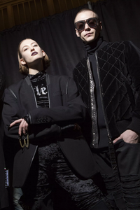 backstage-defile-philipp-plein-automne-hiver-2017-2018-new-york-coulisses-106.thumb.jpg.d51cc055b1c123c7786ef9dd9c8c62b3.jpg