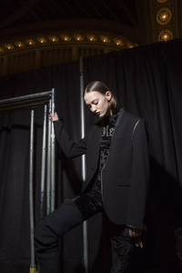 backstage-defile-philipp-plein-automne-hiver-2017-2018-new-york-coulisses-58.thumb.jpg.77fe24b28ec21ee1e37621c7f7cb74e2.jpg