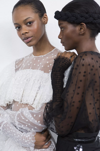 backstage-defile-philosophy-di-lorenzo-serafini-printemps-ete-2019-milan-coulisses-258.thumb.jpg.e6549ebb4900cfe2841164e0d468ef4c.jpg