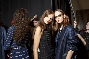 backstage-defile-sonia-rykiel-printemps-ete-2018-paris-coulisses-64.thumb.jpg.b33d6aae0839267050e42905b2cea2df.jpg