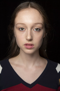 backstage-defile-tibi-printemps-ete-2019-new-york-coulisses-1.thumb.jpg.4ecc63ce06344abbde726e897a3f56f0.jpg