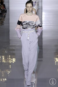 balmain-ss19-0052-c5f958.thumb.jpg.9dbb9501526896c0677fbd26da7953d2.jpg