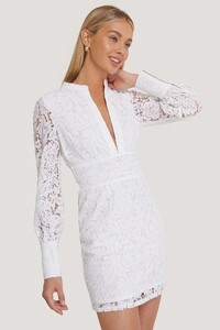 basma_deep_front_lace_dress_1651-000033-0001_01j.jpg