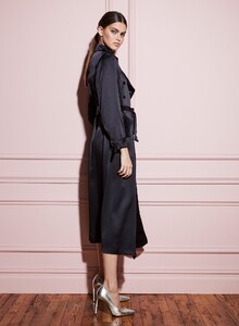 blacktrench3_2600x.jpg