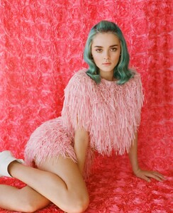 charlotte-lawrence-ladygunn-magazine-april-2020-1.jpg