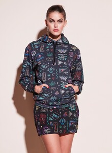 crop_181205_FLEURDUMAL_SHOT_21_2752_2600x.jpg