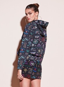 crop_181205_FLEURDUMAL_SHOT_21_2814_1200x.jpg