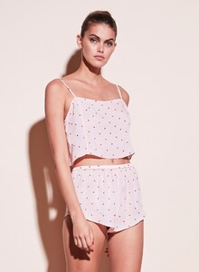 crop_181205_FLEURDUMAL_SHOT_36_4838_2600x.jpg