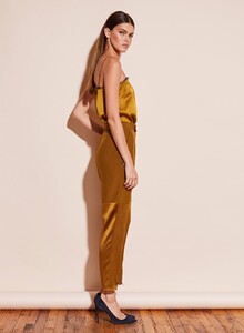 crop_190221_FLEURDUMAL_SHOT_13_1547_c700bf03-143b-497c-96ff-91d2e90413e6_1200x.jpg