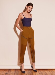 crop_190221_FLEURDUMAL_SHOT_13_1600_2600x.jpg