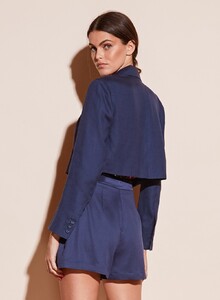 crop_190221_FLEURDUMAL_SHOT_51_5881_1200x.jpg