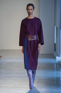 defile-agnona-automne-hiver-2018-2019-milan-look-27.thumb.jpg.688082546b1124e92af0bdd3e8f9ed45.jpg