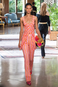 defile-altuzarra-printemps-ete-2019-paris-look-16.thumb.jpg.4cb9d1bd2acc7e40718b5176e81dbf40.jpg