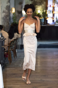 defile-brock-collection-printemps-ete-2019-new-york-look-11.thumb.jpg.70517f3511cc2de9150a53b1350b9afe.jpg