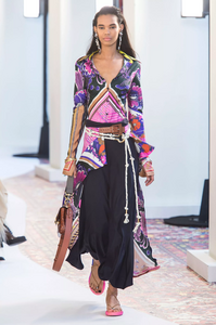 defile-chloe-printemps-ete-2019-paris-look-12.thumb.jpg.0babe9a9115921ee6fed962e272e1f8b.jpg