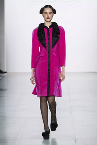 defile-chocheng-automne-hiver-2020-2021-new-york-look-2.thumb.jpg.eba4e34297577bf4428f20c30ccb6c89.jpg