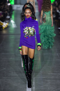 defile-gcds-automne-hiver-2019-2020-milan-look-48.thumb.jpg.ea1355261ed3fe34ede9e9a0638261d3.jpg