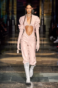 defile-gcds-automne-hiver-2020-2021-milan-look-54.thumb.jpg.2feb01ae3012e996261d74cf8f98eda6.jpg