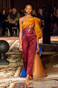 defile-halpern-automne-hiver-2019-2020-londres-look-28.thumb.jpg.1bd0fe6bc8fffad0cc3b9416feb40111.jpg